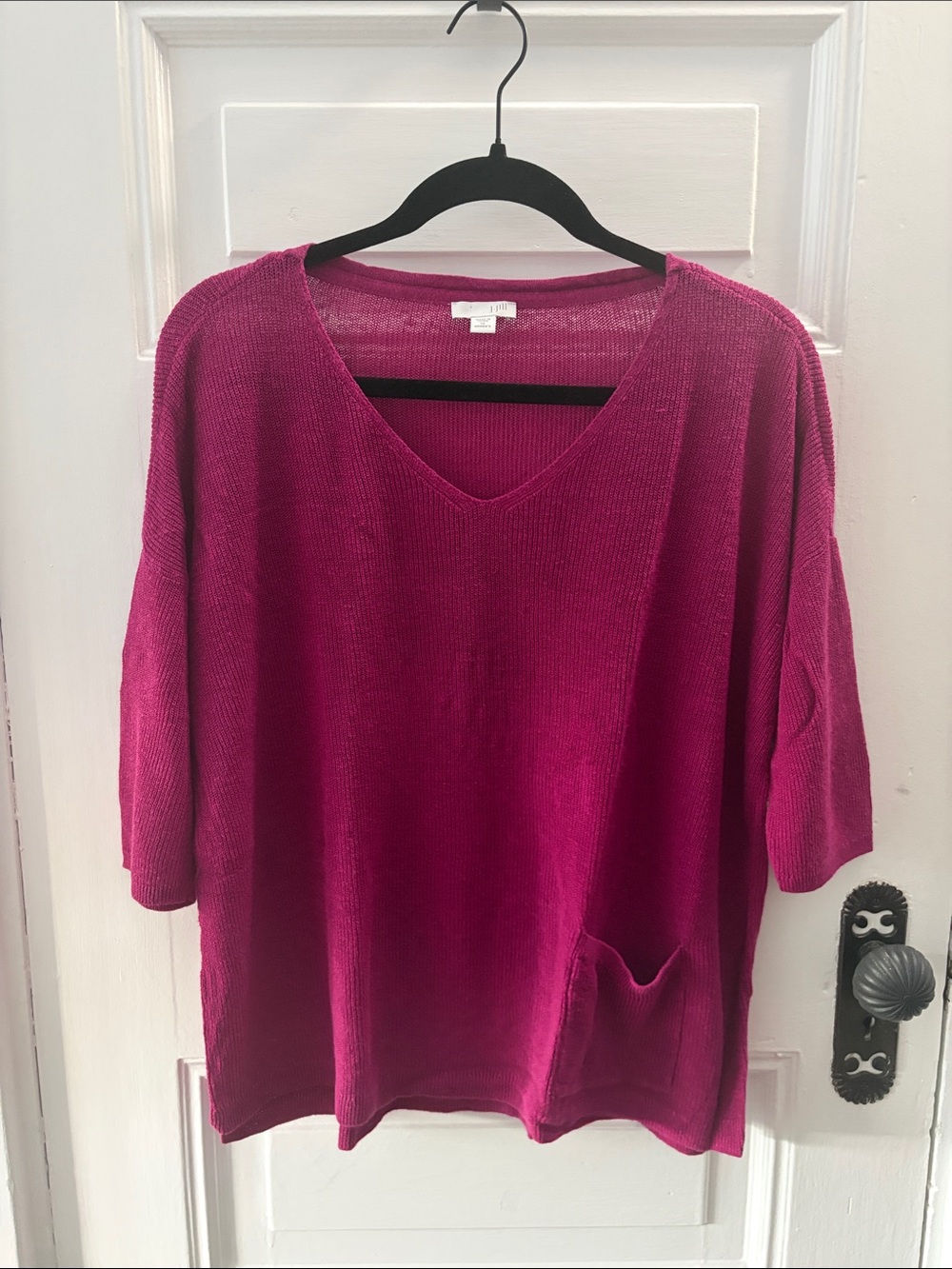 J. Jill Women's V-Neck Knit Top in Magenta linen blend